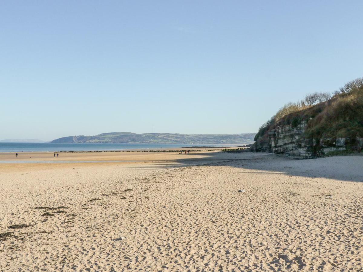 Cororion Cottage Benllech Exterior foto